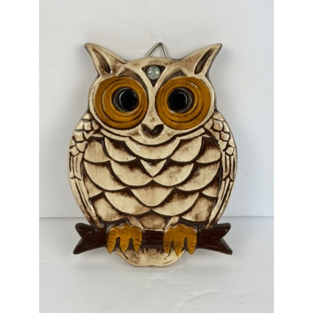 Vintage Ceramic Owl Wall Hanging 1982 Brown Cream Retro MCM Decor Excellent